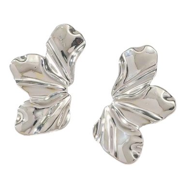 Zarcillos Plateados Media Flor Pequeños