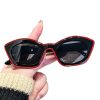 Lentes Negros Borde Rojo